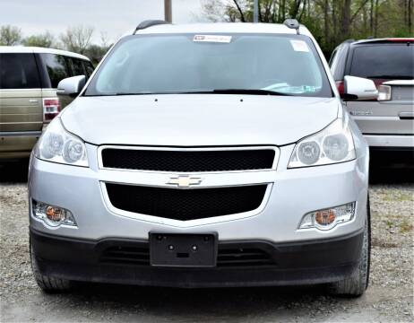 2010 Chevrolet Traverse for sale at PINNACLE ROAD AUTOMOTIVE LLC in Moraine OH