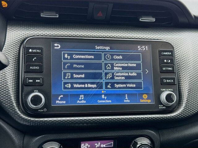 2022 Nissan Kicks SV