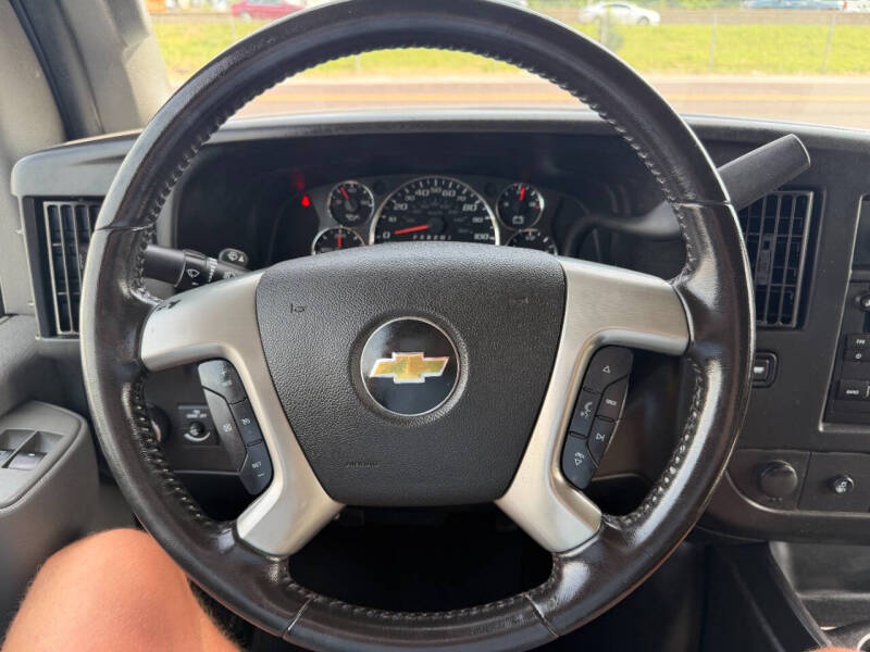 2017 Chevrolet Express LT 3500