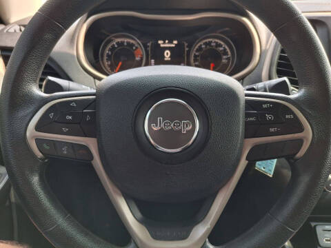 2017 Jeep Cherokee Sport