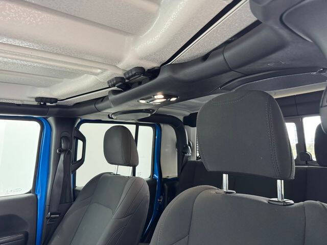 2022 Jeep Gladiator Willys