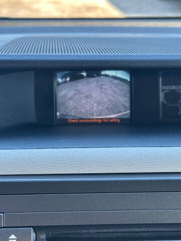 2011 Toyota Sienna LE 8-Passenger