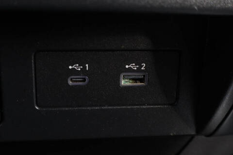 2023 Nissan Titan SV