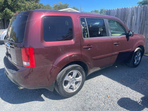 2015 Honda Pilot for sale at LAURINBURG AUTO SALES in Laurinburg NC