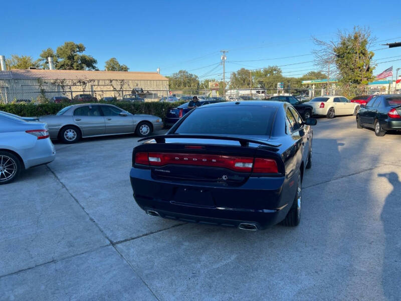 2014 Dodge Charger SE