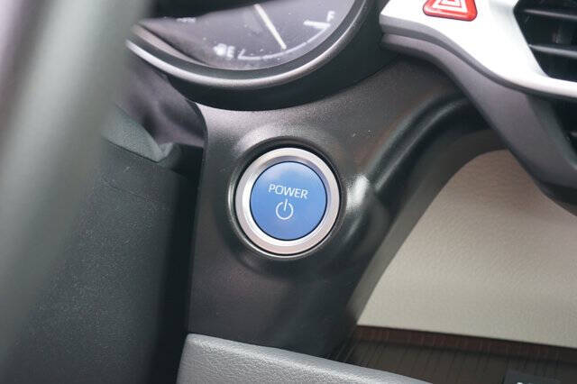 2021 Toyota Sienna LE 8-Passenger