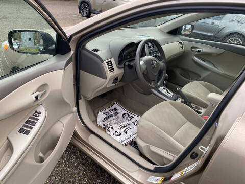 2010 Toyota Corolla LE