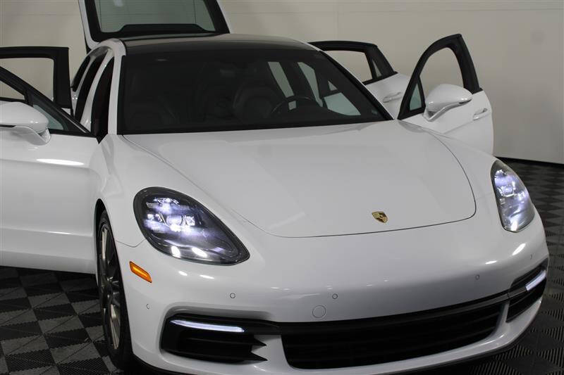 2018 Porsche Panamera