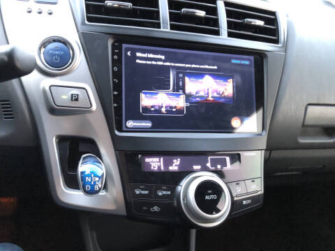 2012 Toyota Prius v Five