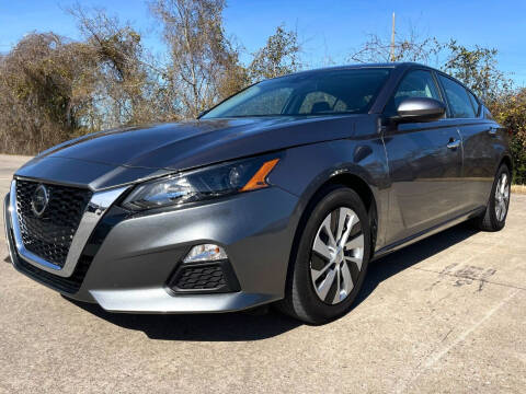 2022 Nissan Altima for sale at TSW Financial, LLC. in Houston TX