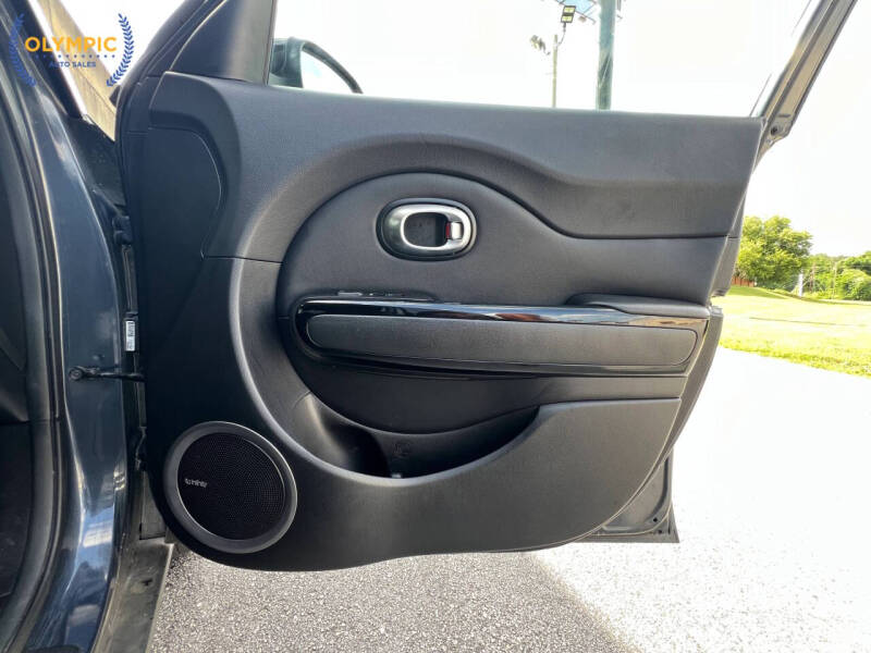 2016 Kia Soul !