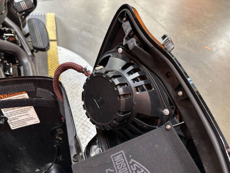 2022 Harley-Davidson FLTRXS - Road Glide Spec