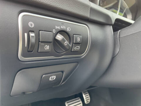 2017 Volvo V60 Cross Country T5 Premier