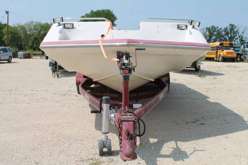 1996 Hurricane Deck Boat 246