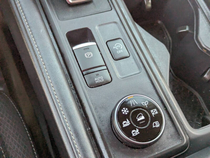 2024 Nissan Pathfinder S