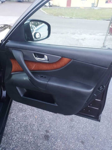 2010 Infiniti FX35