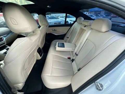 2022 BMW 3 Series 330e