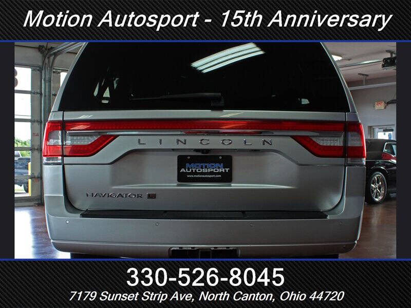 2017 Lincoln Navigator L Select