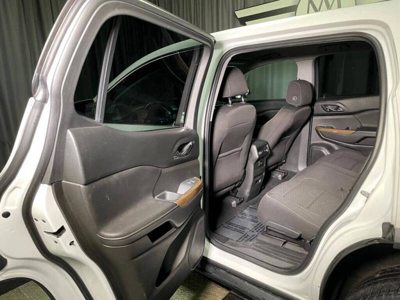 2017 GMC Acadia SLE-1