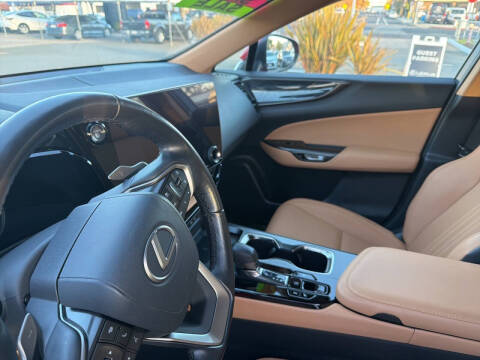 2022 Lexus NX 350h Premium