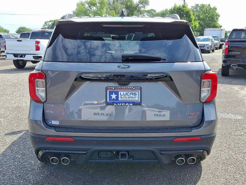 2022 Ford Explorer ST