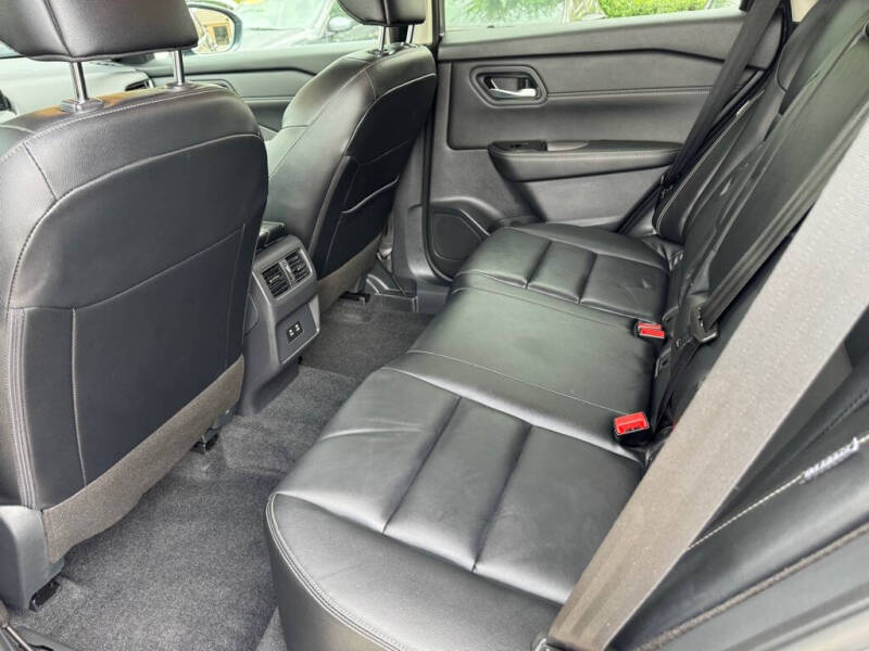 2026 Nissan Rogue SL