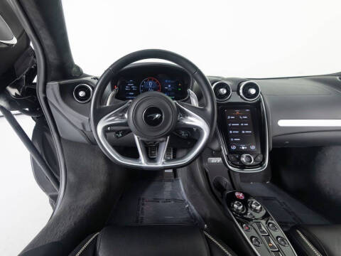 2023 McLaren GT