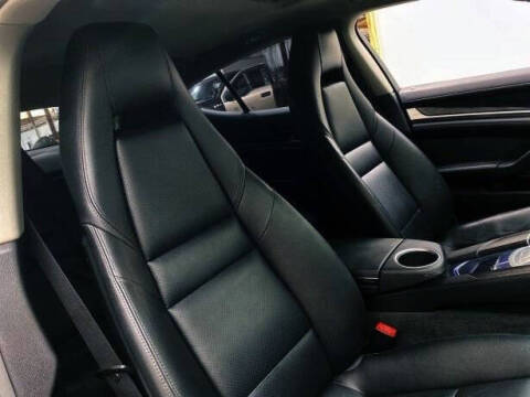 2015 Porsche Panamera 4