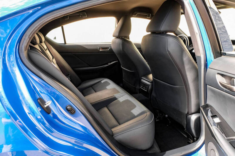 2021 Lexus IS 300