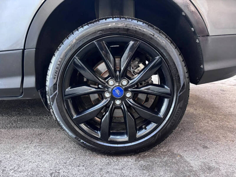 2017 Ford Escape SE