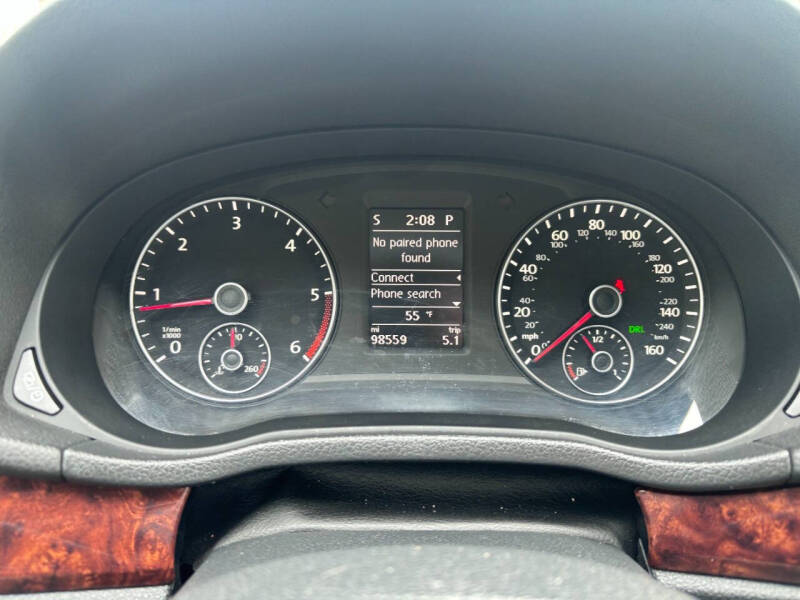 2013 Volkswagen Passat TDI SEL Premium