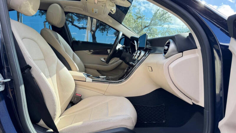 2020 Mercedes-Benz C-Class C 300