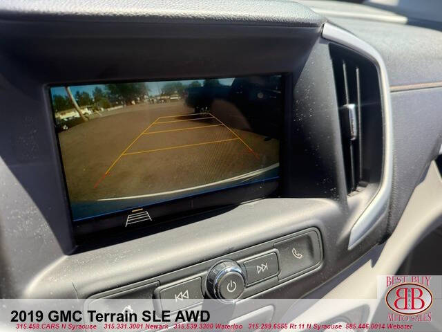 White 2019 GMC Terrain SLE 4x4 SLE 4dr SUV 23