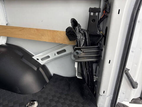 2024 Chevrolet Express 2500