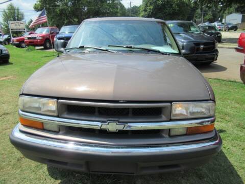 1998 Chevrolet Blazer for sale at Dallas Auto Mart in Dallas GA