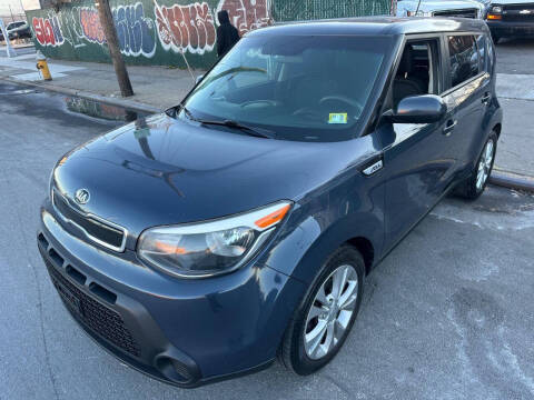 2015 Kia Soul +