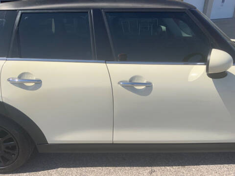 2017 MINI Hardtop 4 Door Cooper