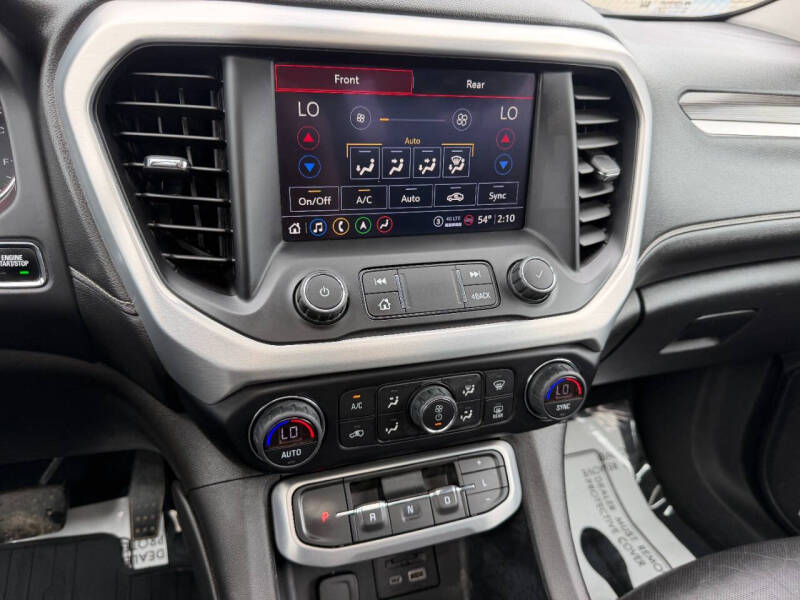 2021 GMC Acadia SLT