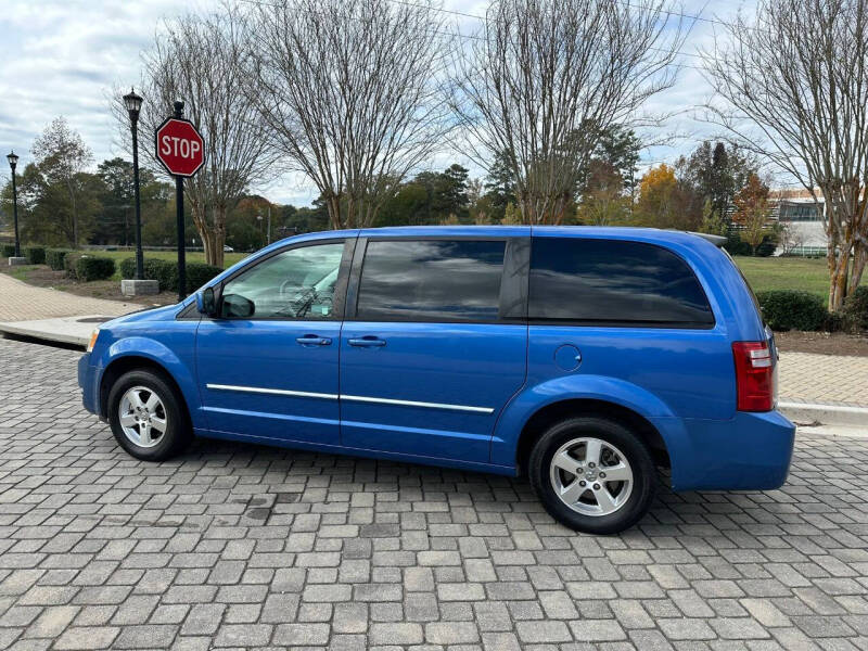 2008 Dodge Grand Caravan null photo 9