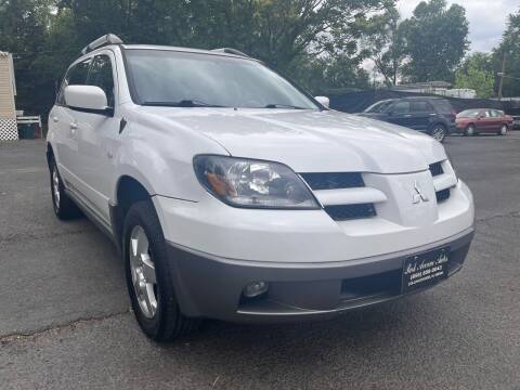 2003 Mitsubishi Outlander for sale at PARK AVENUE AUTOS in Collingswood NJ