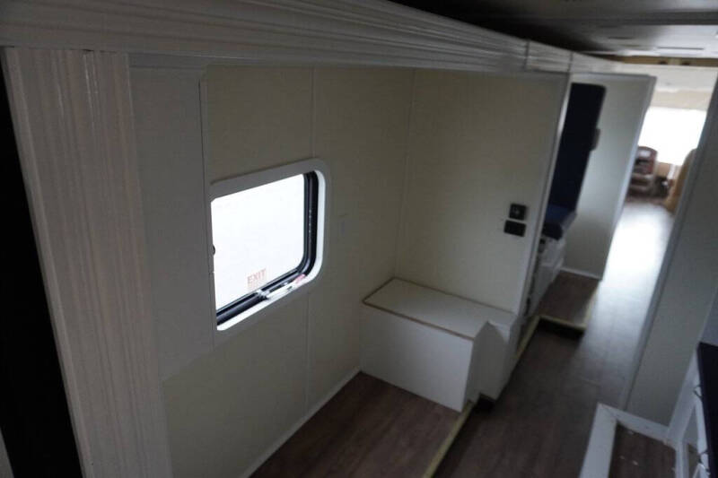 2015 Freightliner XCS Chassis