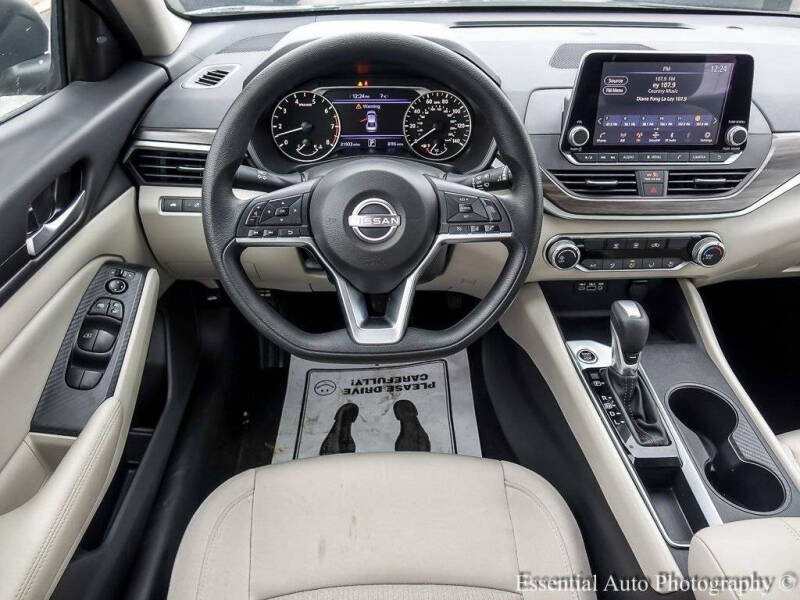 2025 Nissan Altima 2.5 SV