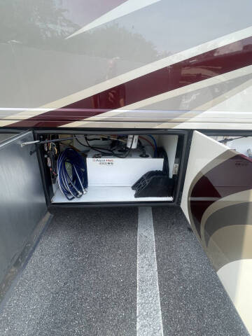 2013 Freightliner XCM Chassis