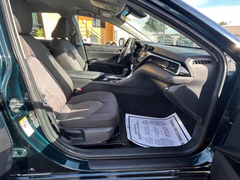 2018 Toyota Camry LE