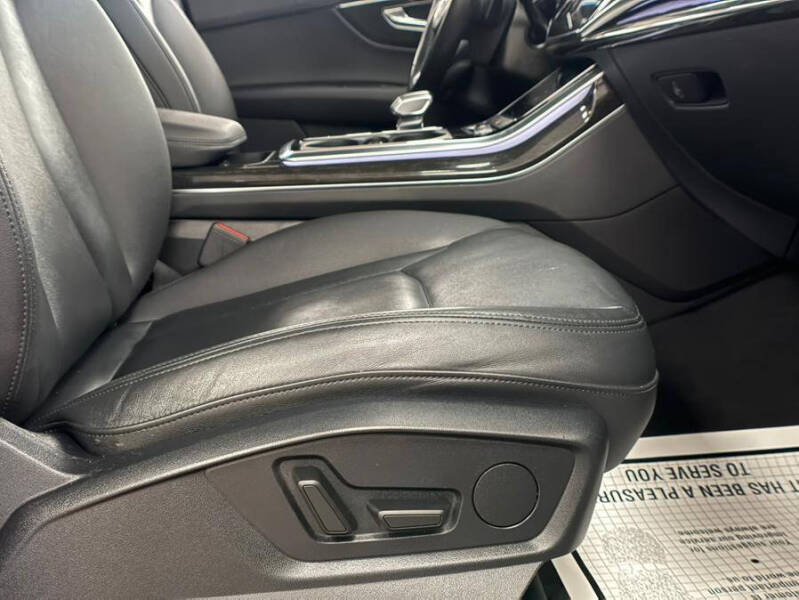 2022 Audi Q7 quattro Premium Plus 55 TFSI