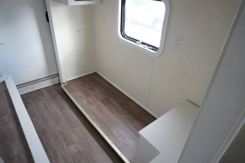 2015 Freightliner XCS Chassis