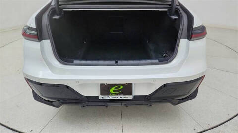 2023 BMW 7 Series 740i