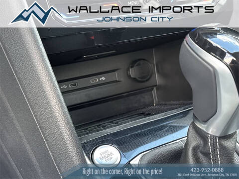 2025 Volkswagen Taos SE 4Motion