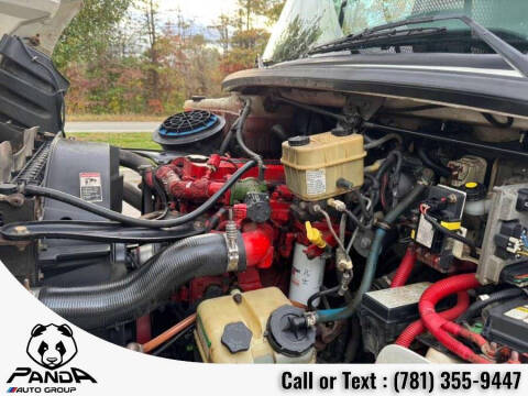 2012 Freightliner M2 106