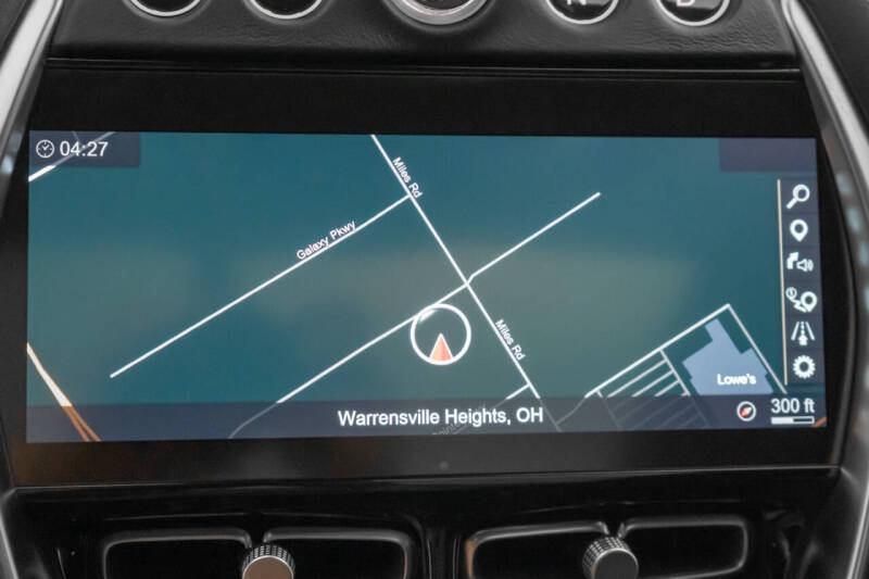 2021 Aston Martin DBX